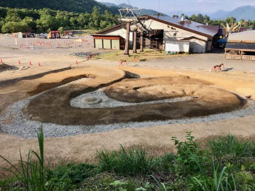 マウンテンバイク文化をフィールドからデザイン
