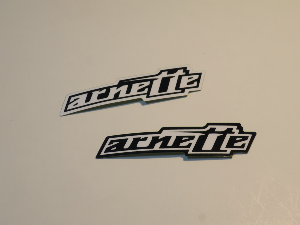 アーネットステッカーあげます。